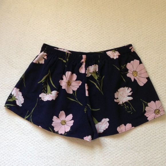 FavLux Floral Shorts Lined Size 2X - Picture 2 of 11
